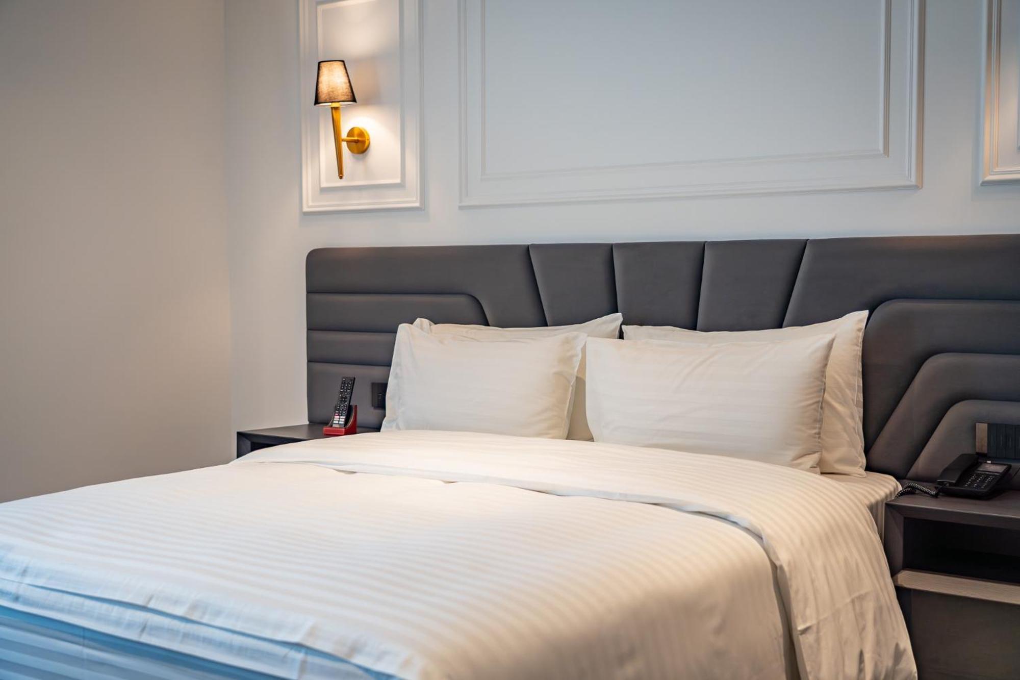 Sky Airport Hotel Cluj-Napoca Eksteriør billede