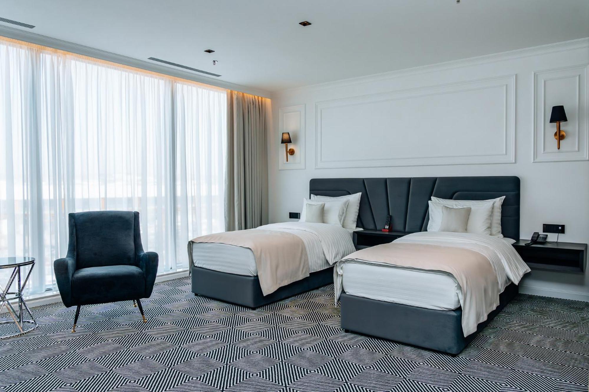 Sky Airport Hotel Cluj-Napoca Eksteriør billede