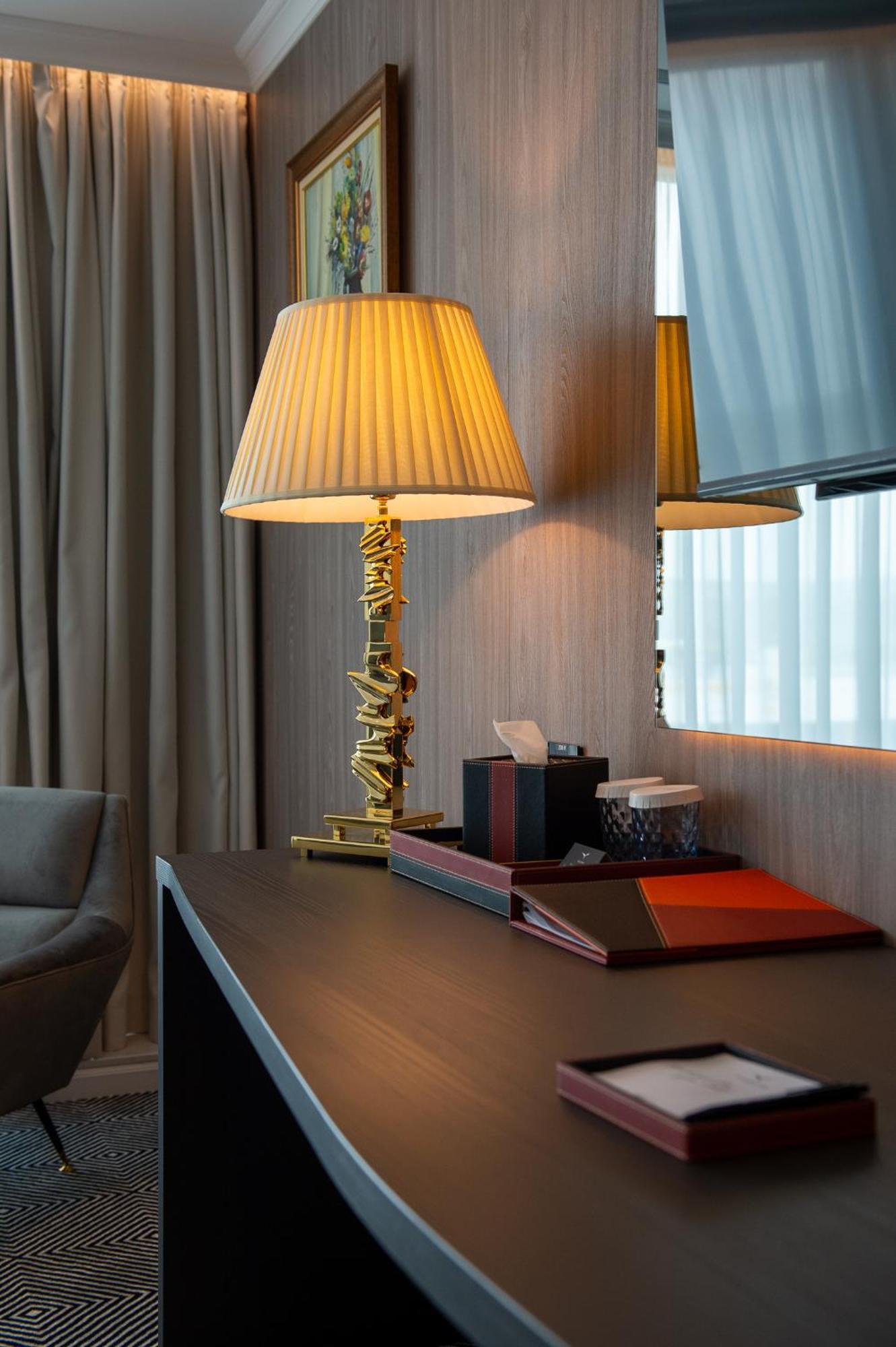 Sky Airport Hotel Cluj-Napoca Eksteriør billede