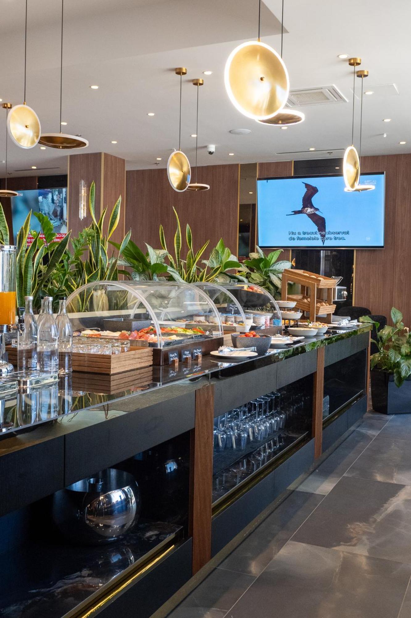 Sky Airport Hotel Cluj-Napoca Eksteriør billede